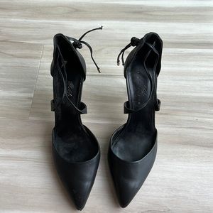 Lord & Taylor womens pumps, size 7